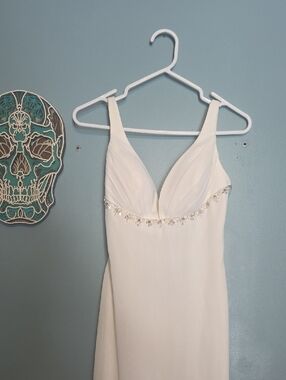 Wedding V-Neck Bridal Gown with Crystal Underbust Trim